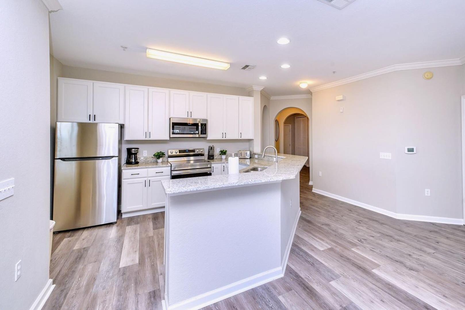 Bright & Modern 2Br Condo With Pool & Hot Tub, Near Disney! Orlando Bagian luar foto