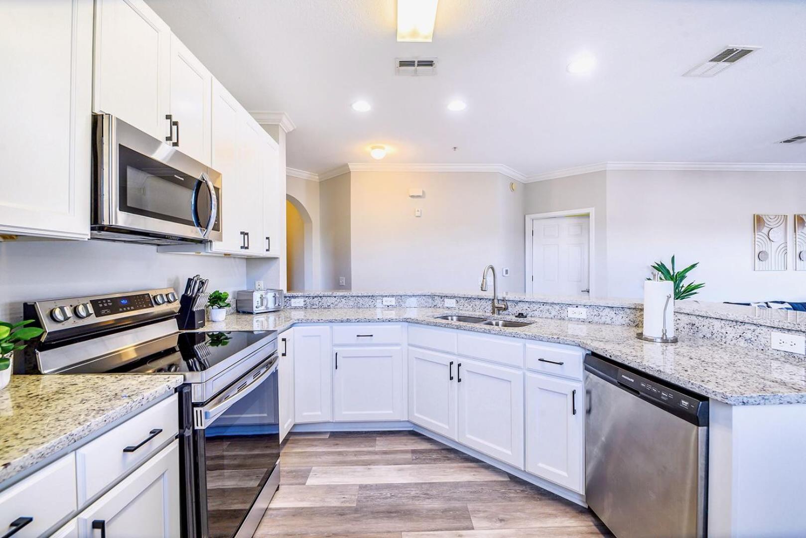Bright & Modern 2Br Condo With Pool & Hot Tub, Near Disney! Orlando Bagian luar foto