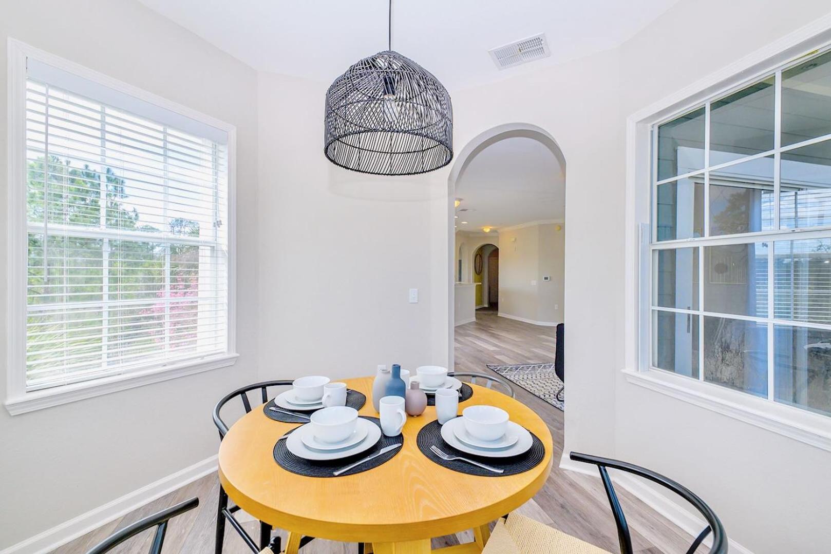 Bright & Modern 2Br Condo With Pool & Hot Tub, Near Disney! Orlando Bagian luar foto