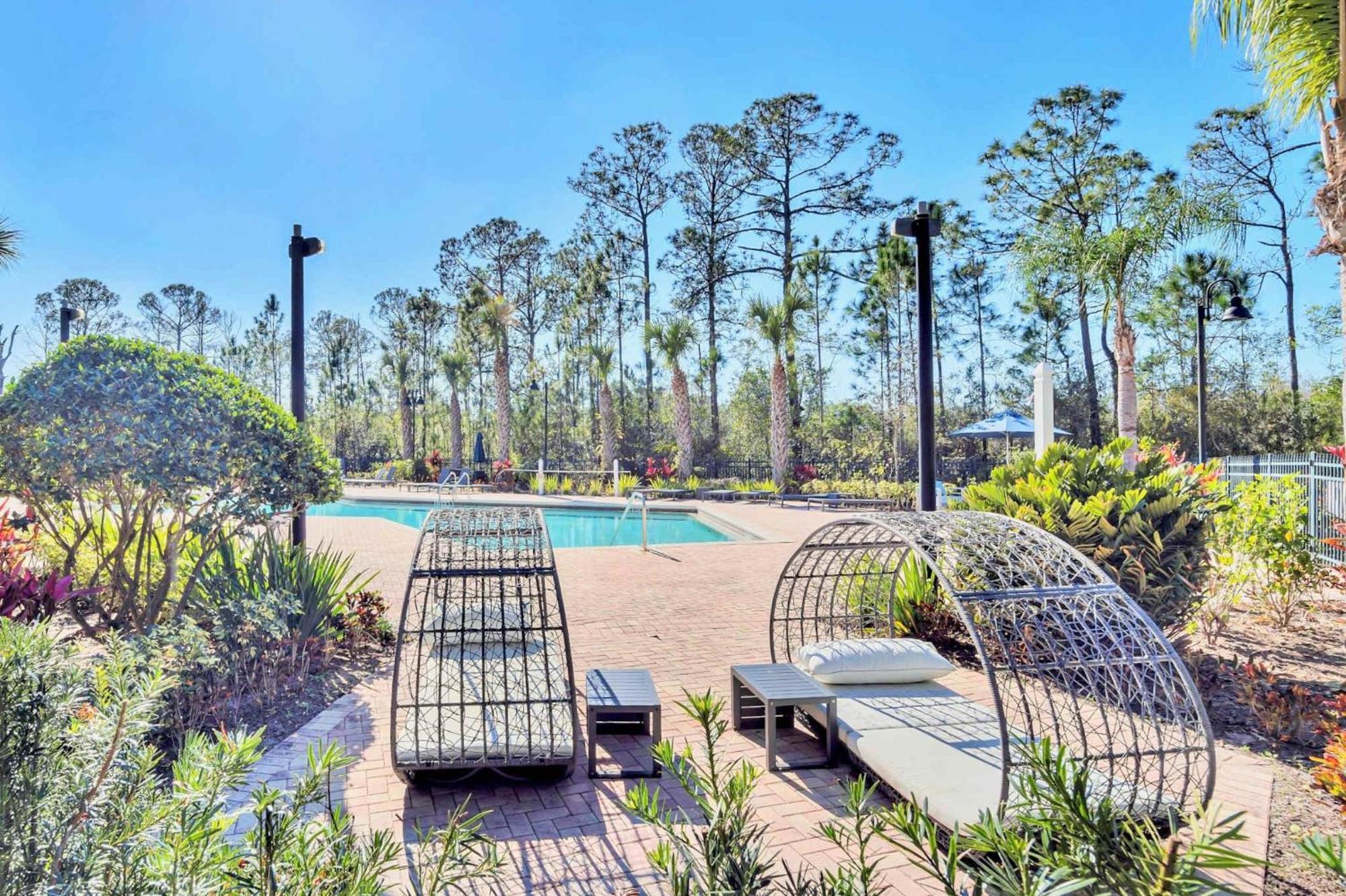 Bright & Modern 2Br Condo With Pool & Hot Tub, Near Disney! Orlando Bagian luar foto